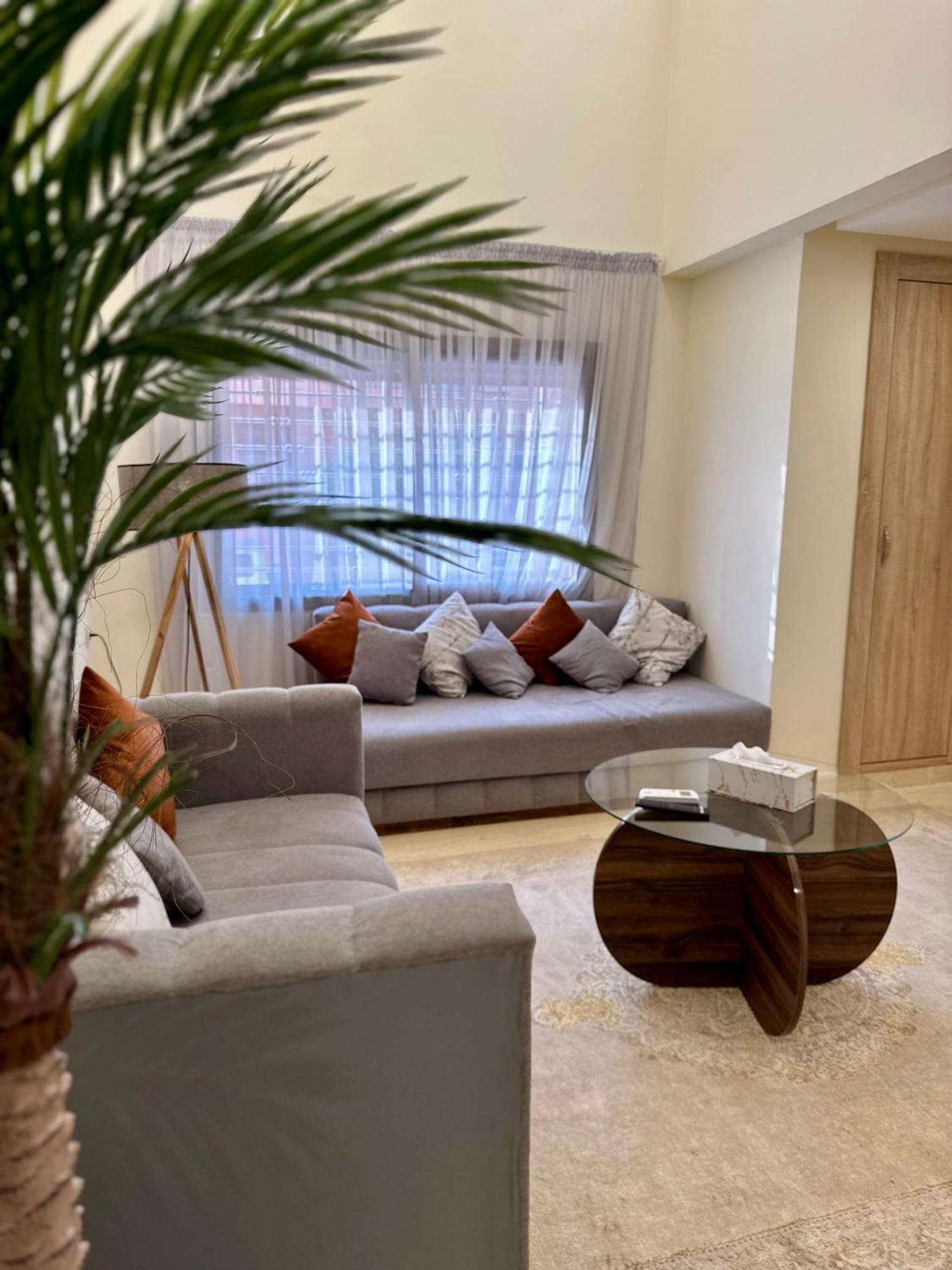 The Cosy Duplex With Gym Access & Near Mall, Palooza Marrakesh